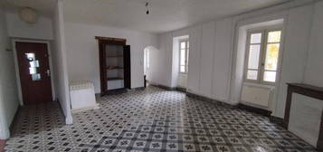 Appartement  à louer, 4 pièces, 3 chambres, 91 m²