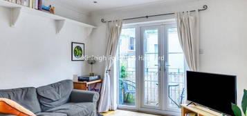 Flat to rent in Cobble Mews, Mountgrove Road, London N5