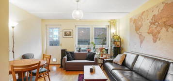 Flat for sale in Chatham Street, London SE17