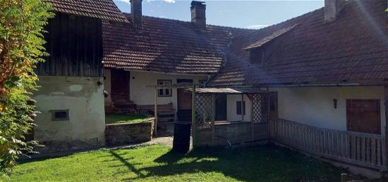 Sanierungsbedürftiges ehemaliges Bauernhaus im Zentrum von Vorau