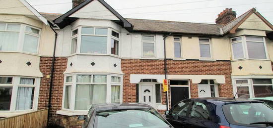 5 bedroom terraced house