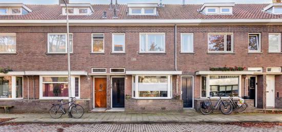 Mr. Stormstraat 22