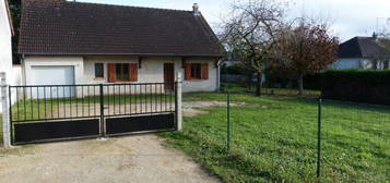 Vierzon Nord - Pavillon de plain pied  T.4 - 3 chambres - 90 M² - Terrain 1000 M²