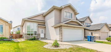 10 Grassy Lake Drive, Winnipeg, Manitoba