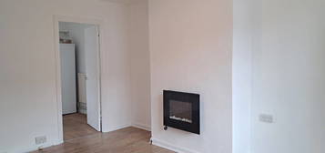 2 bed terraced house to rent