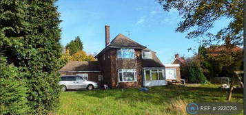 3 bedroom detached house