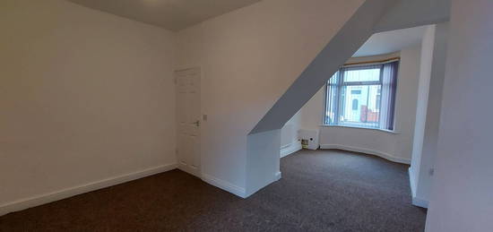 2 bed terraced house to rent