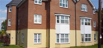 Flat to rent in Kettering Road North, Northampton NN3
