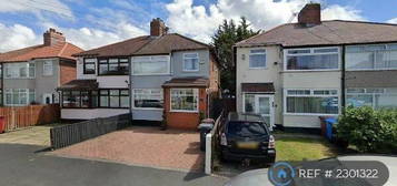 3 bedroom semi-detached house