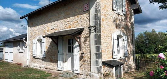 Maison 2 étages  à vendre, 3 pièces, 2 chambres, 66 m²