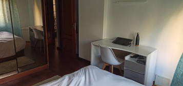 Room With Private Bathroom | Almada