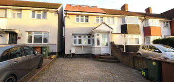 End terrace house to rent in St. Philips Avenue, Worcester Park KT4