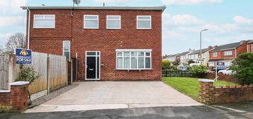 3 bedroom semi-detached house to rent