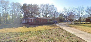 2505 8th Ave, Phenix City, AL 36867