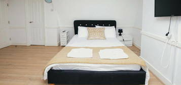 1 bedroom serviced apartment