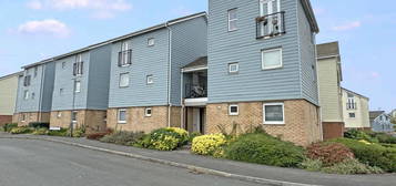 Flat to rent in Follager Road, Rugby CV21