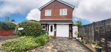 4 bed detached house for sale