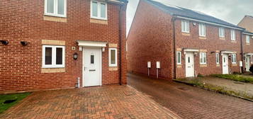 3 bed semi-detached house for sale