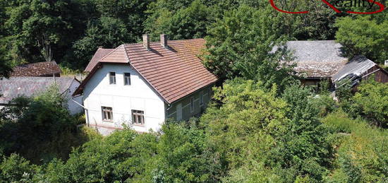 Prodej  rodinného domu 1 242 m², pozemek 1 242 m²