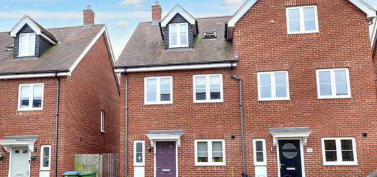 3 bedroom semi-detached house for sale