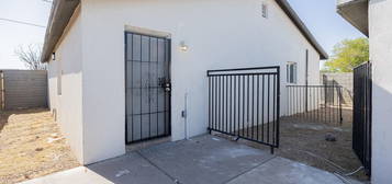 2427 W Yavapai St Unit B, Phoenix, AZ 85009