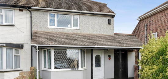 2 bed semi-detached house for sale