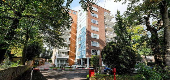 Flat for sale in New Wanstead, London E11