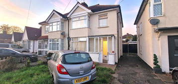 3 bed semi-detached house for sale