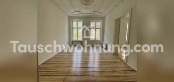 [TAUSCHWOHNUNG] Sanierte 3.5 Zimmer Altbauwohnung im Kollwitzkiez mit Balkon