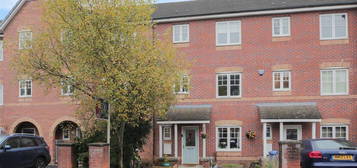 Town house for sale in Pinelea, Altrincham WA15