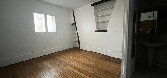 Studio  à louer, 1 pièce, 19 m², Étage 3/–