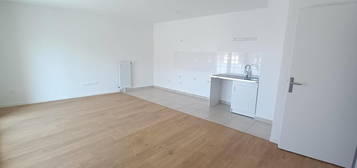 Appartement  à louer, 3 pièces, 2 chambres, 66 m²