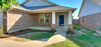 940 SW 158th St, Oklahoma City, OK 73170