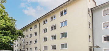 3-Zi.-ETW mit eigenem Balkon und 2 Kellern in zentraler, gut angebundener Lage