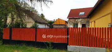 Eladó családi ház, Borjádban 7.5 M Ft, 6 szobás
