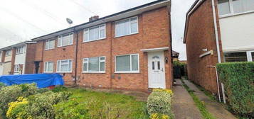 Maisonette to rent in Marriott Close, Bedfont TW14