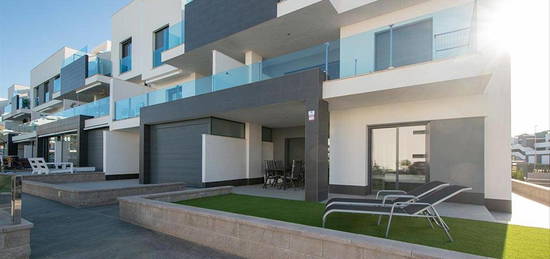 Apartamento en venta en El Raso