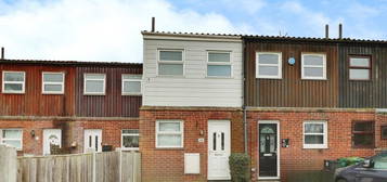 Terraced house to rent in Daltons Fen, Basildon SS13