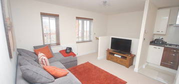 2 bed flat to rent