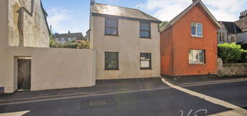 Flat to rent in Wolborough Street, Newton Abbot TQ12