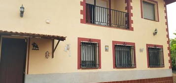 se vende chalet doble en el torno - Ctr