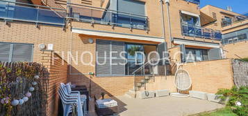 Casa adosada en venta en Carrer de Can Tosca, Cabrils