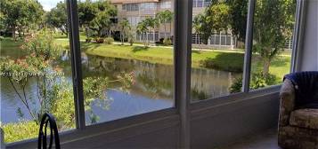 3430 NW 52nd Ave #207, Lauderdale Lakes, FL 33319