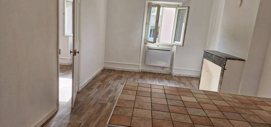 Appartement  à louer, 2 pièces, 1 chambre, 31 m²