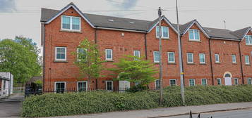 Flat for sale in Mesne Lea Road, Worsley M28