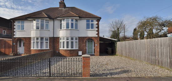 3 bed semi-detached house to rent