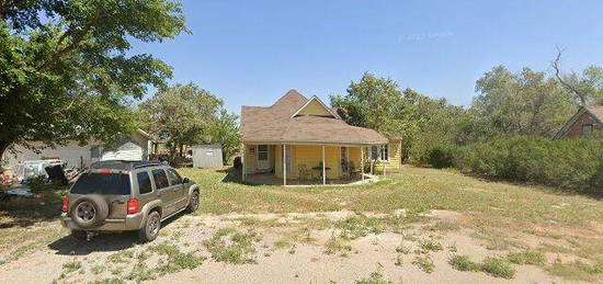 413 W  A St, Eldorado, OK 73537