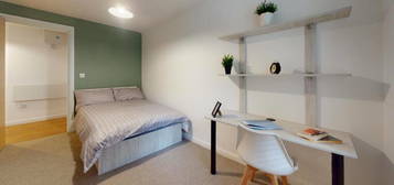 2 bedroom flat