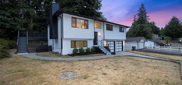 1502 Canyon Ct, Port Orchard, WA 98366