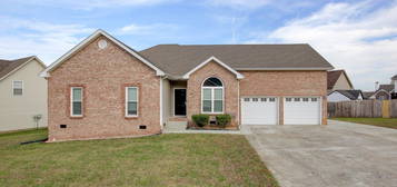 1144 Channelview Ct, Clarksville, TN 37040